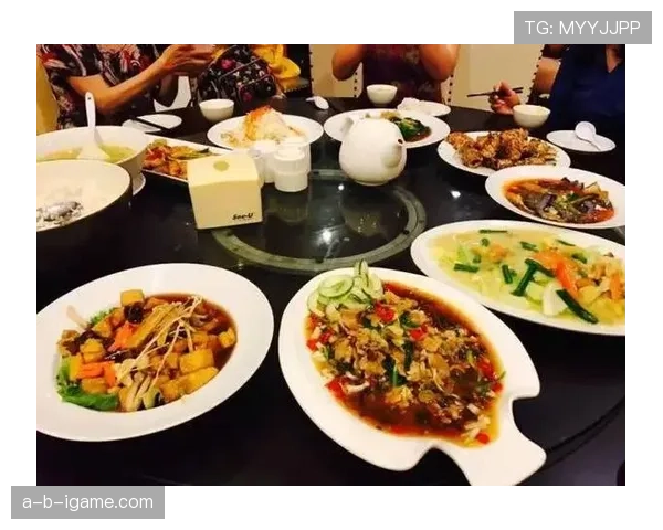 莱万这次吃的私厨，普通人光门票钱都够一顿饭了吧？